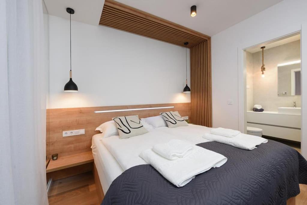 Fux Penthouse Whirlpool Meerblick Zára Kültér fotó
